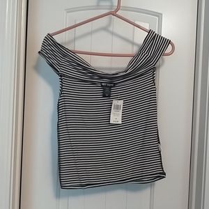 Hot Topic Small Crop Top.  New